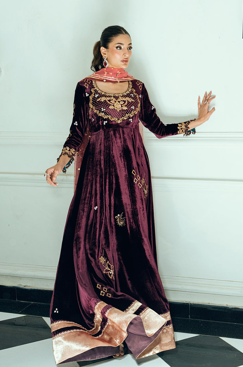Velvets – Sarah Sheeraz